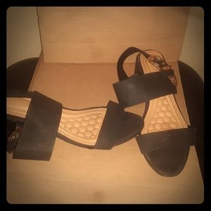 Heeled sandles